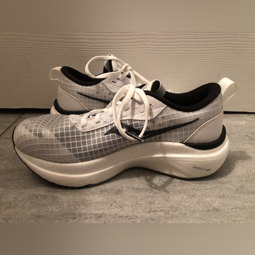 Women’s SAUCONY athletic shoes size 7